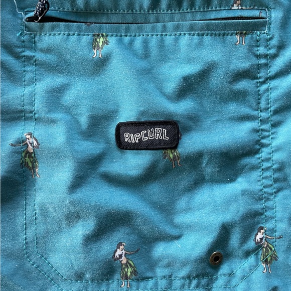Side pocket Rip Curl boardshorts - Picture 4 of 4